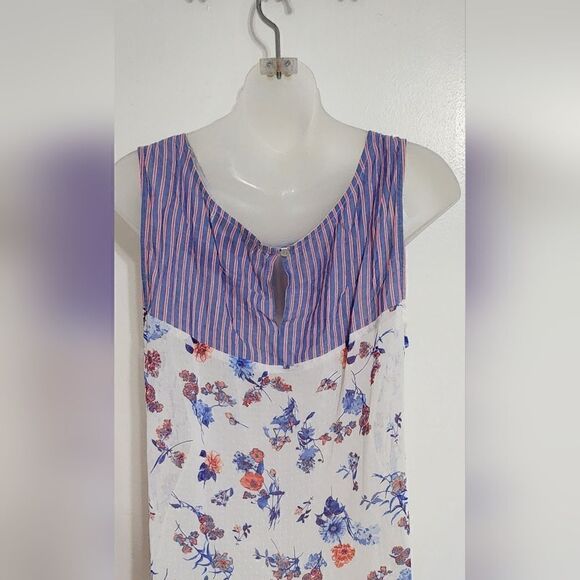 FIGUEROA AND FLOWER Floral Sheer Sleeveless Blouse size PXL - Picture 3 of 5